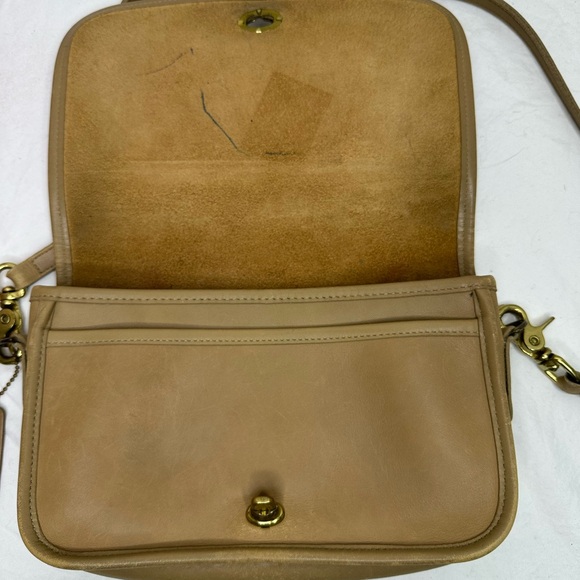 Vtg Coach Flap Pocket Purse Tan leather Crossbody Turn Lock Convert Clutch - Picture 7 of 14